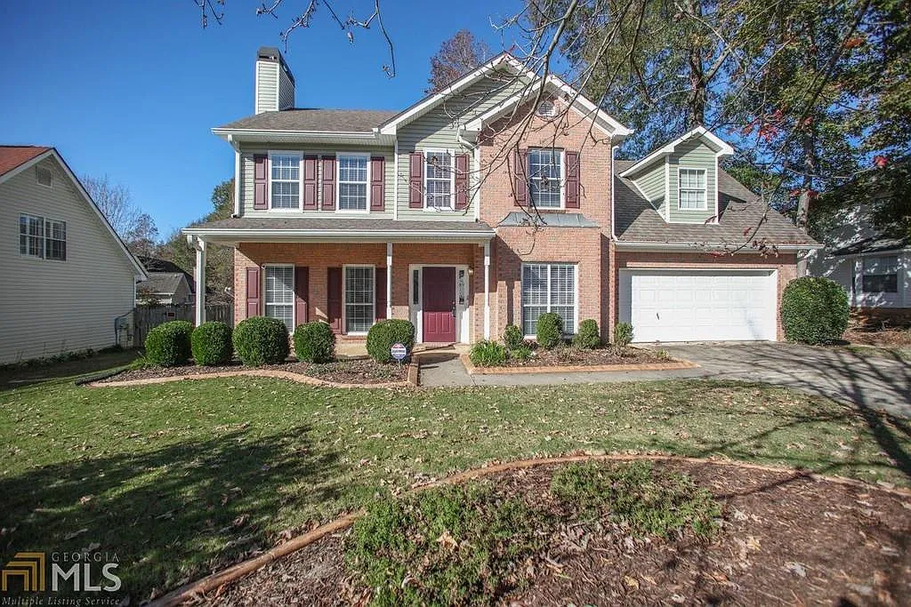 356 Victoria Lane exterior view