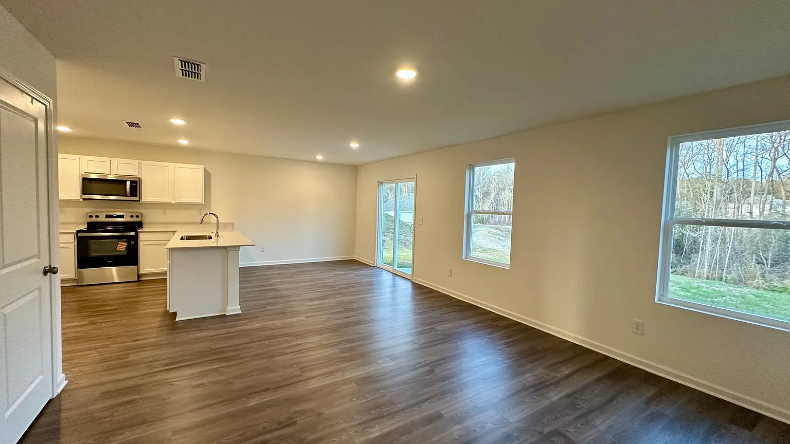 512 Liberty Hall Dr thumbnail 37