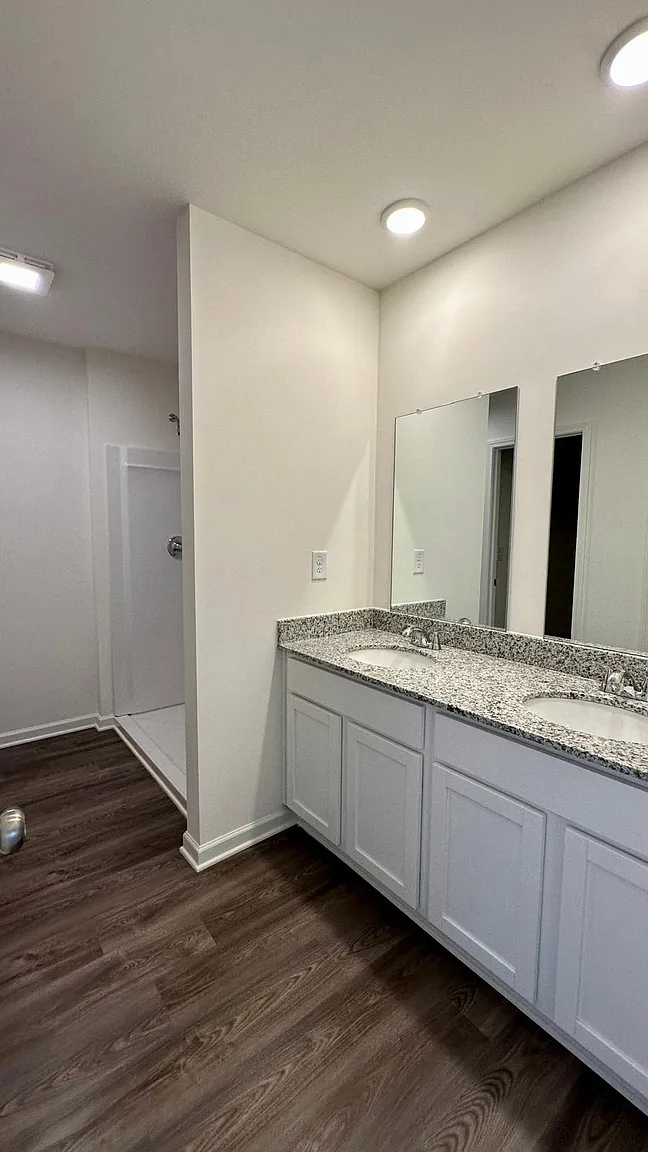 510 Liberty Hall Dr thumbnail 22