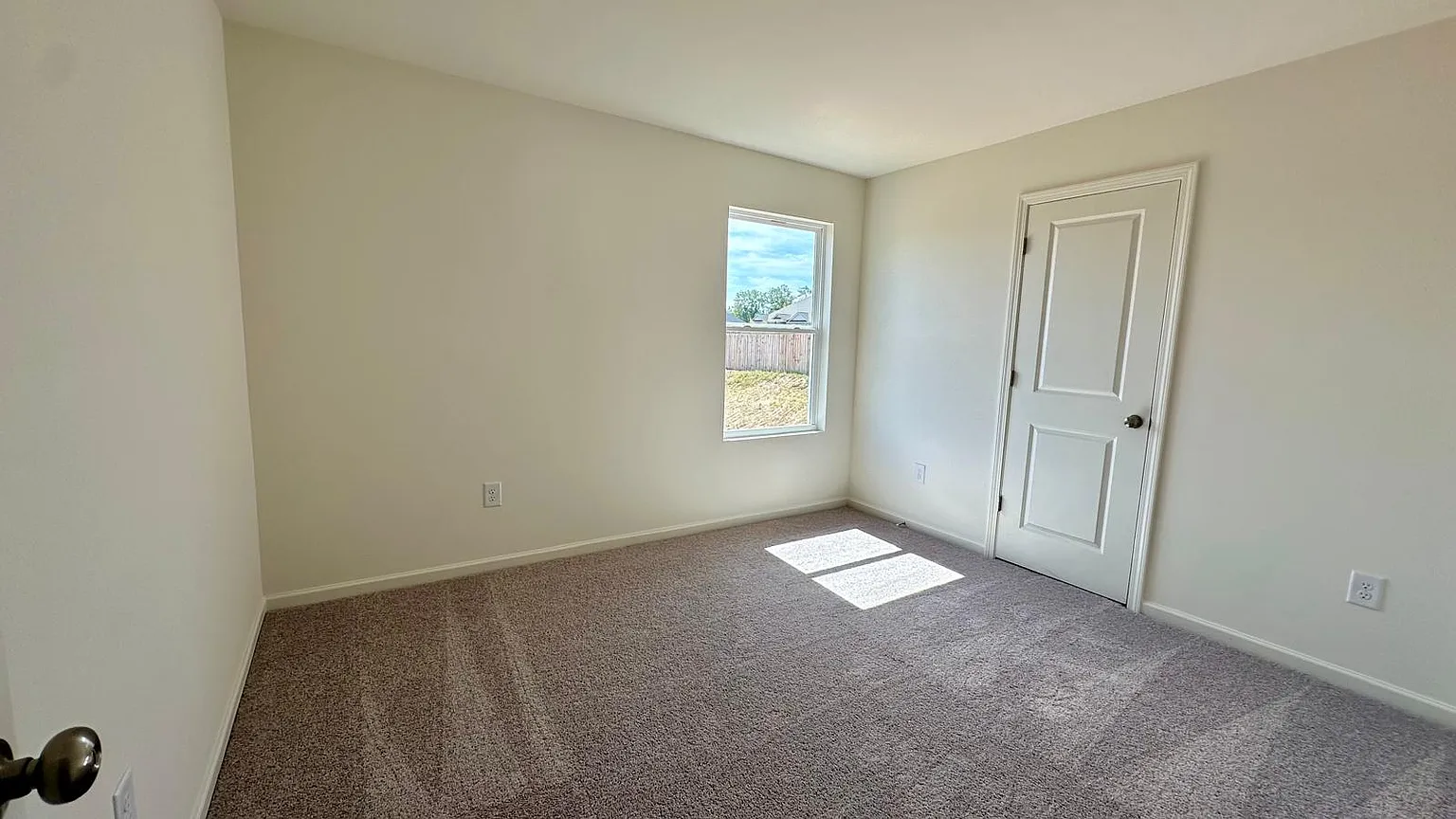 512 Liberty Hall Dr thumbnail 17