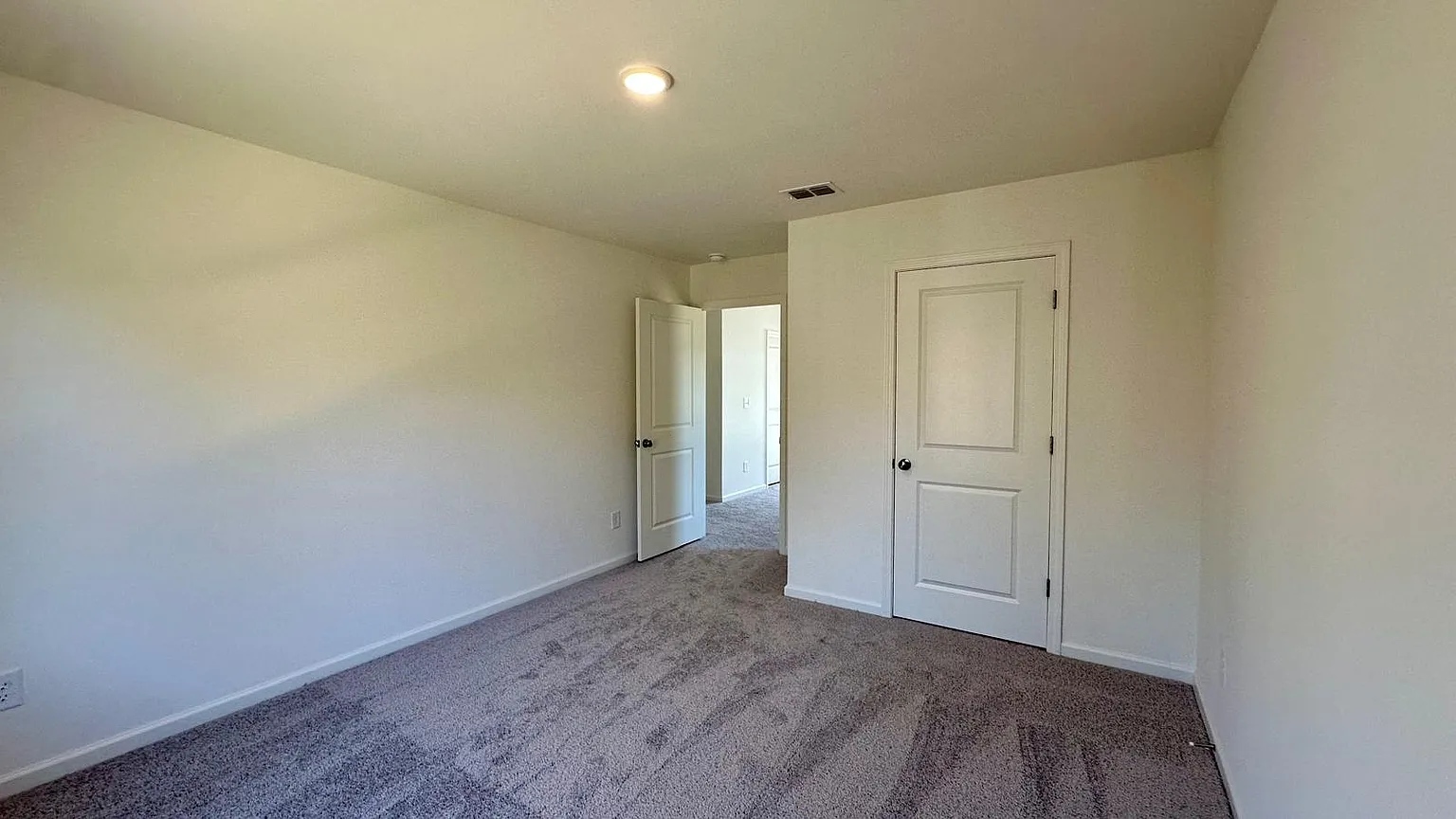 510 Liberty Hall Dr thumbnail 9