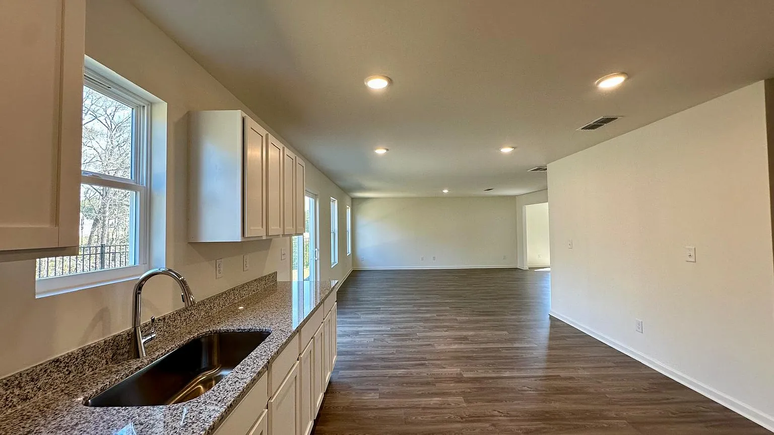 510 Liberty Hall Dr thumbnail 33