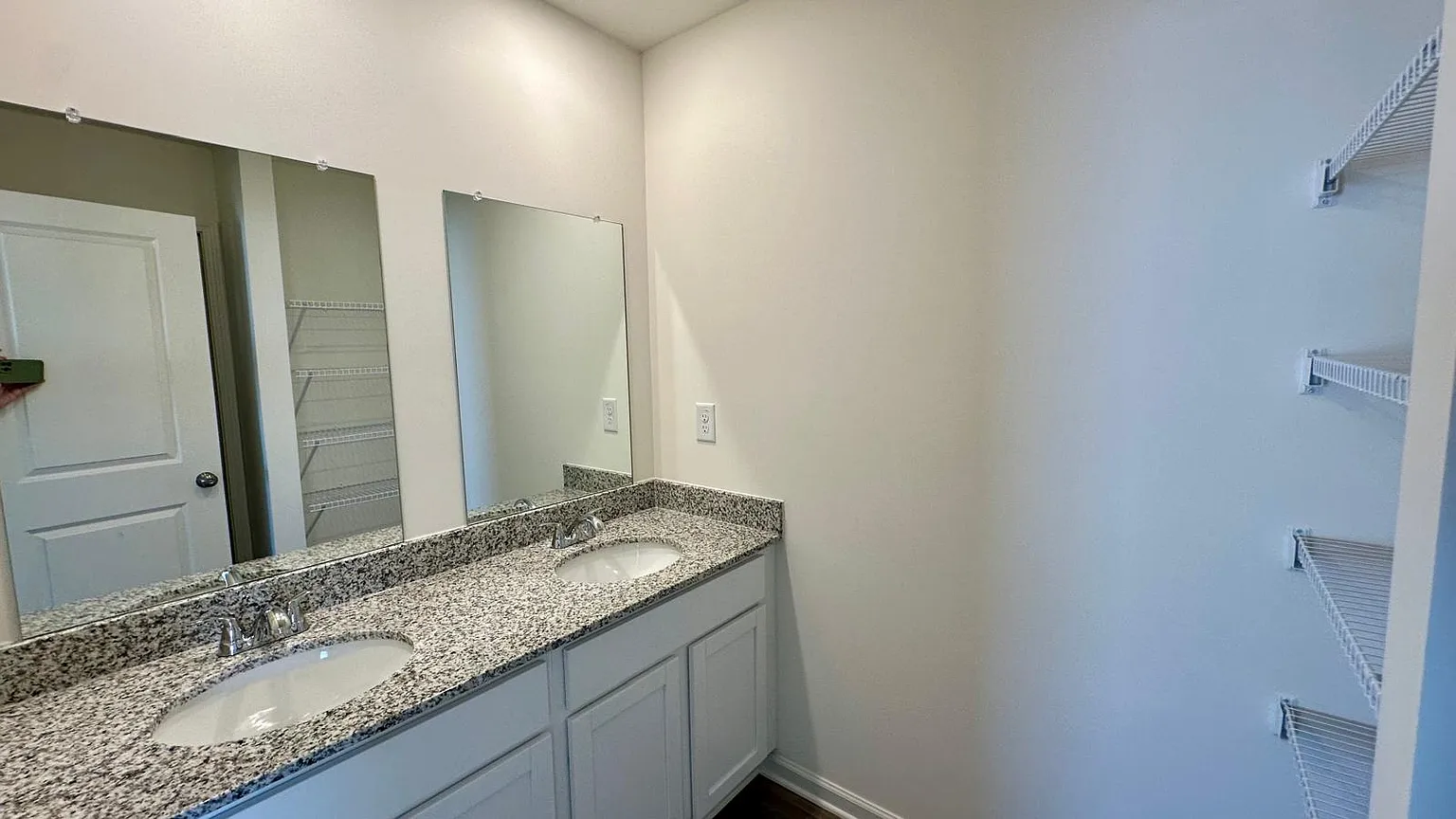 510 Liberty Hall Dr thumbnail 15