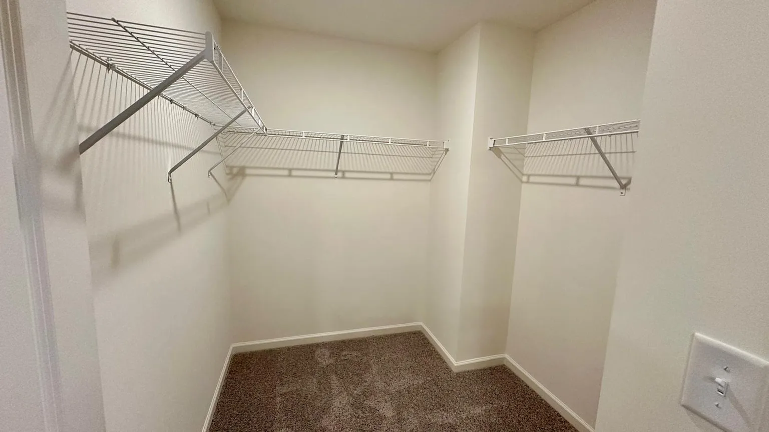 510 Liberty Hall Dr thumbnail 21